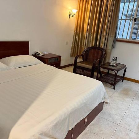 Chung Hsin Hotel 中信酒店 Phnompen Kültér fotó