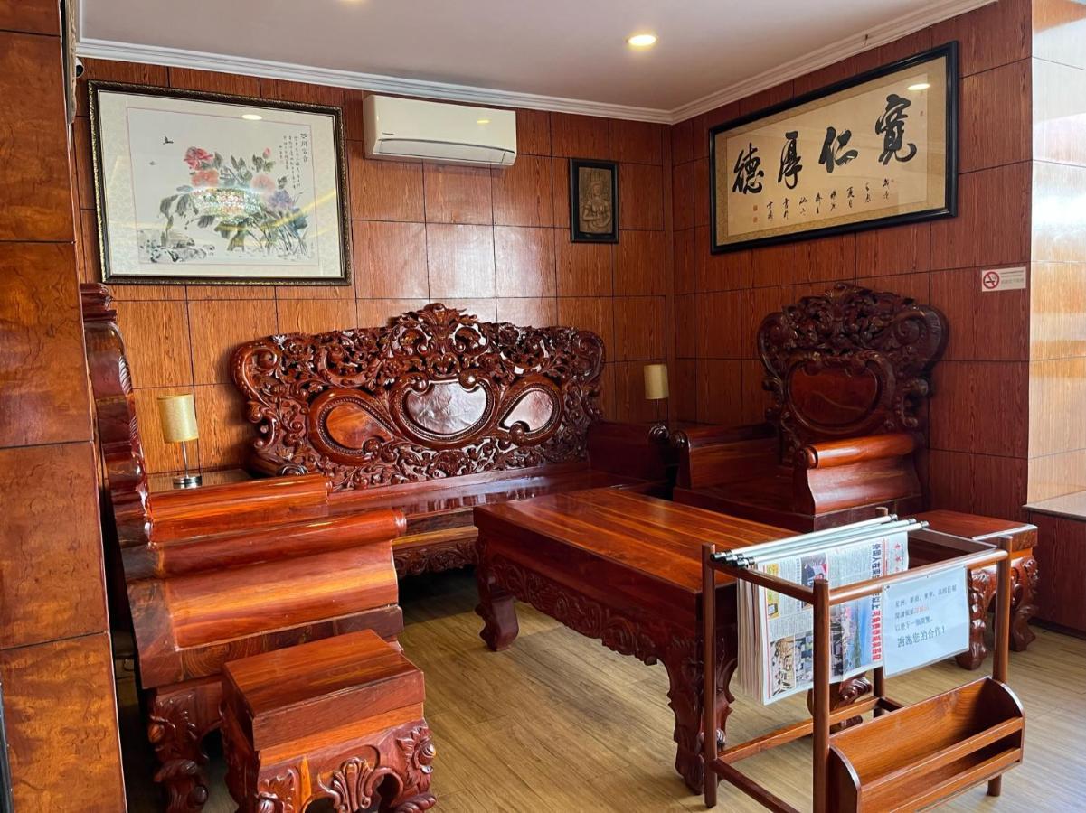 Chung Hsin Hotel 中信酒店 Phnompen Kültér fotó