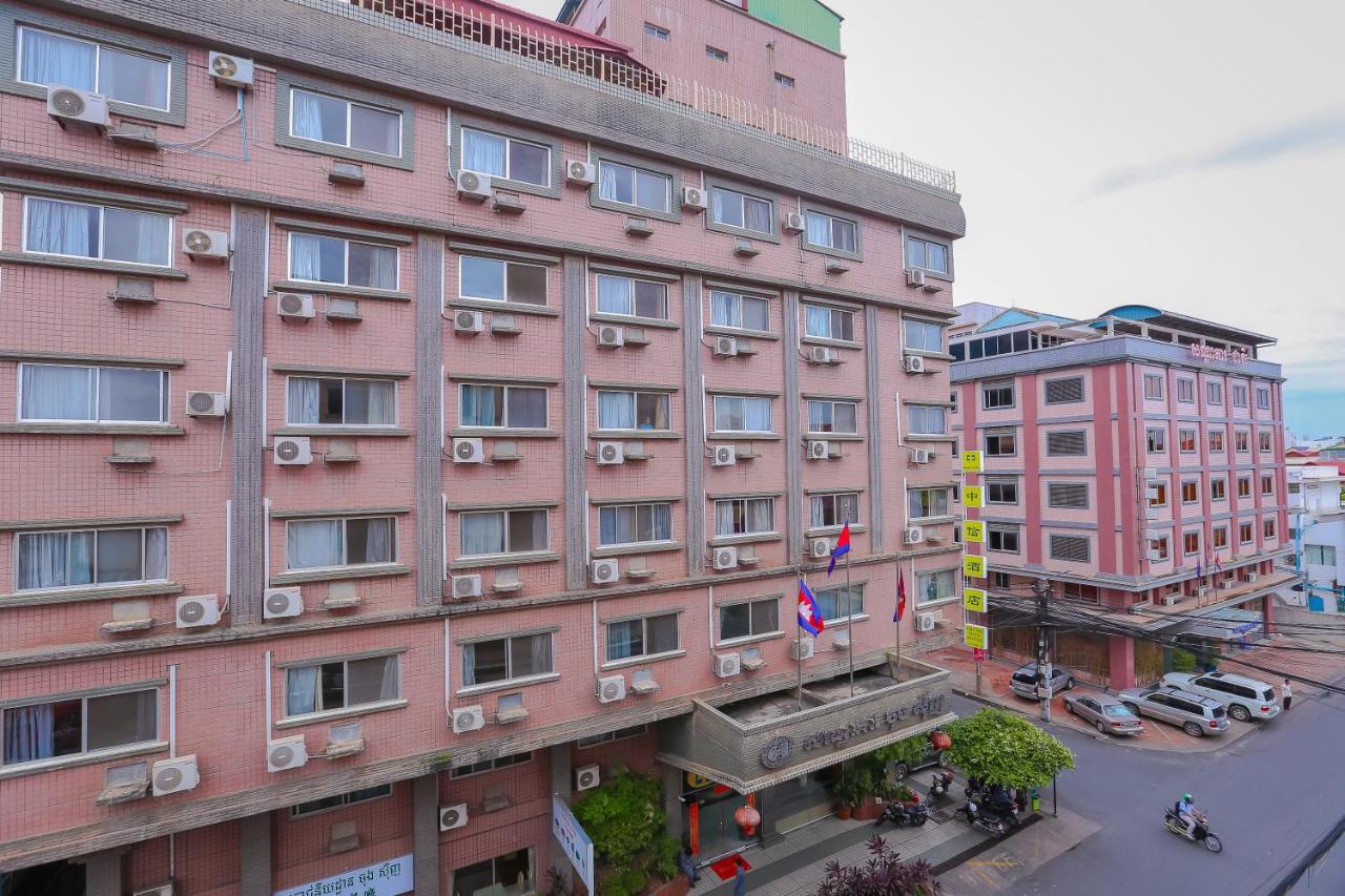 Chung Hsin Hotel 中信酒店 Phnompen Kültér fotó